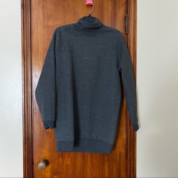 Lovers and Friends Dress Charcoal Dark Gray Turtleneck Sweatshirt Small NWT - Picture 2 of 12